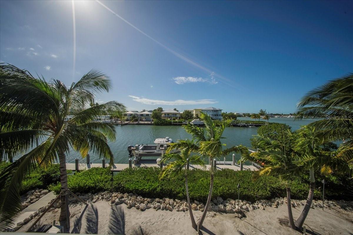 COCO PLUM BEACH - Residential