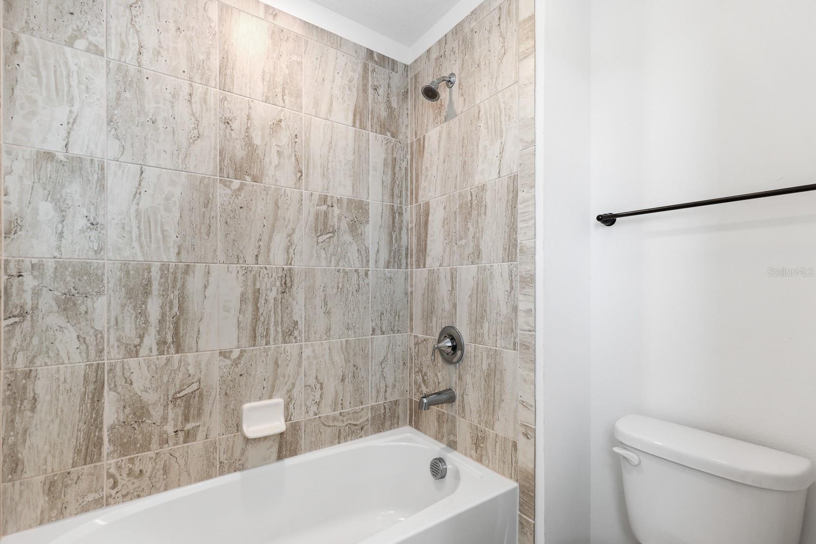 FOREST BROOKE PH 1A (SOUTHSHORE BAY) - Residential Lease