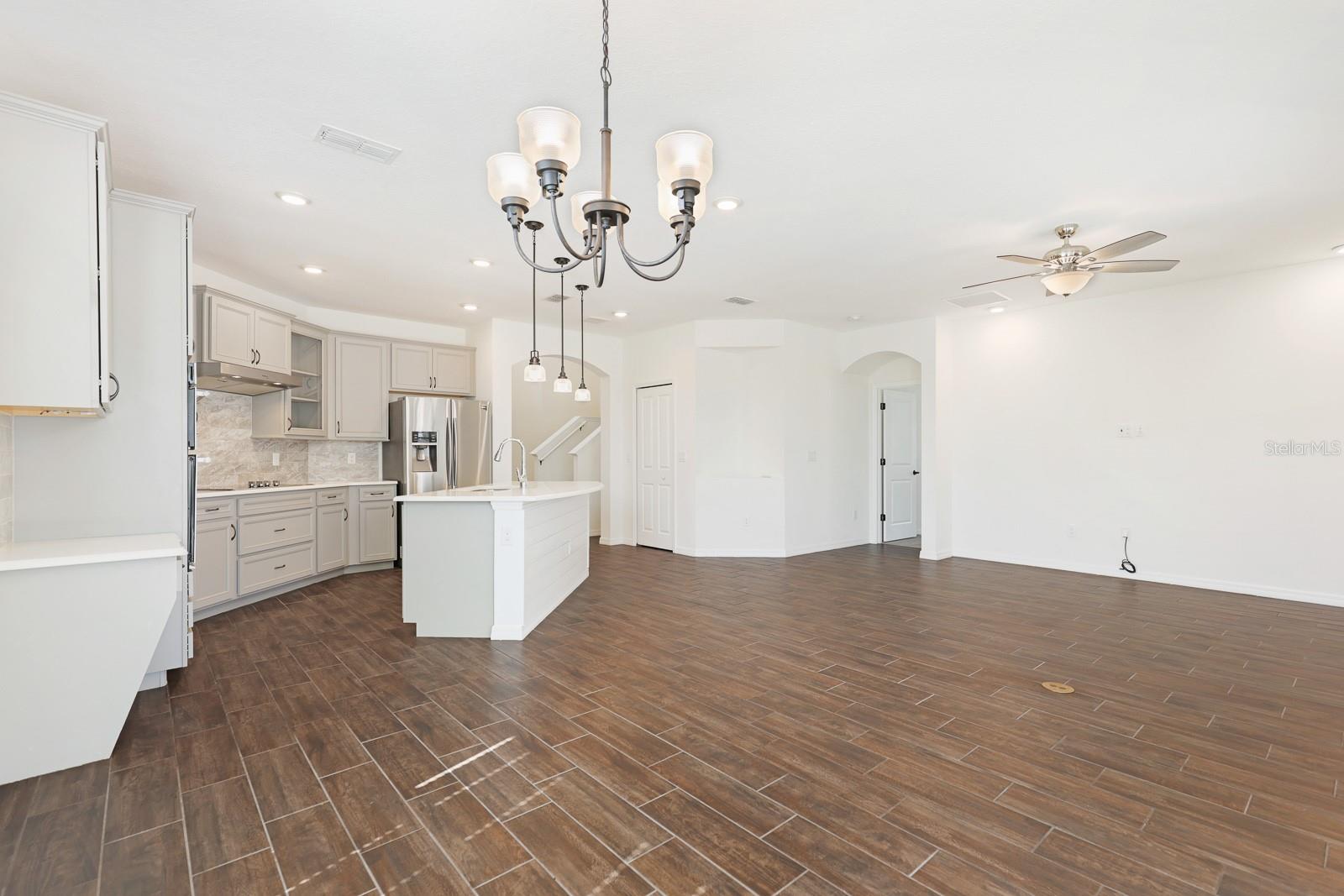 FOREST BROOKE PH 1A (SOUTHSHORE BAY) - Residential Lease