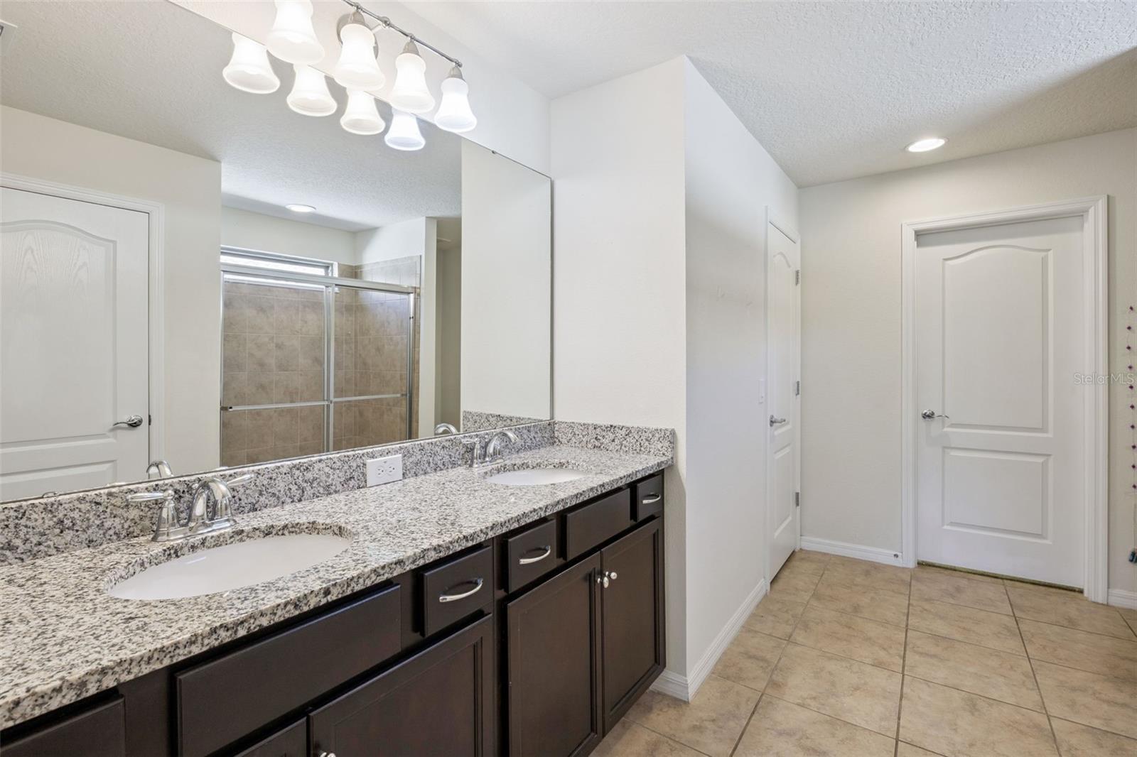 WINDSOR AT WESTSIDE PH 2A - Residential