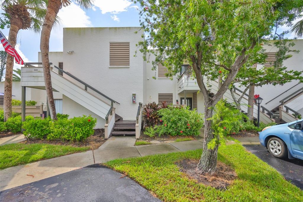 Photo of 505 Lakeside Drive #505, Bradenton, FL 34210 (MLS # A4661589)