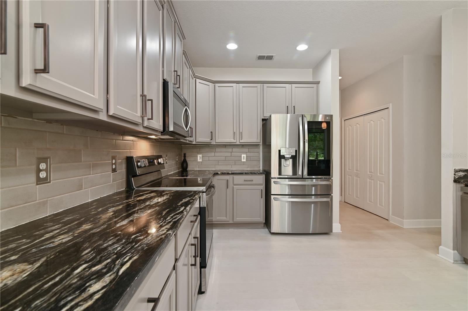 ROCK SPRINGS RIDGE PH VI-A - Residential