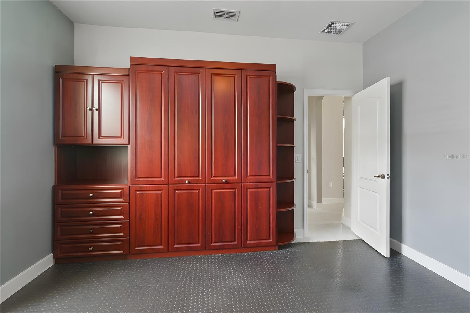 ROCK SPRINGS RIDGE PH VI-A - Residential