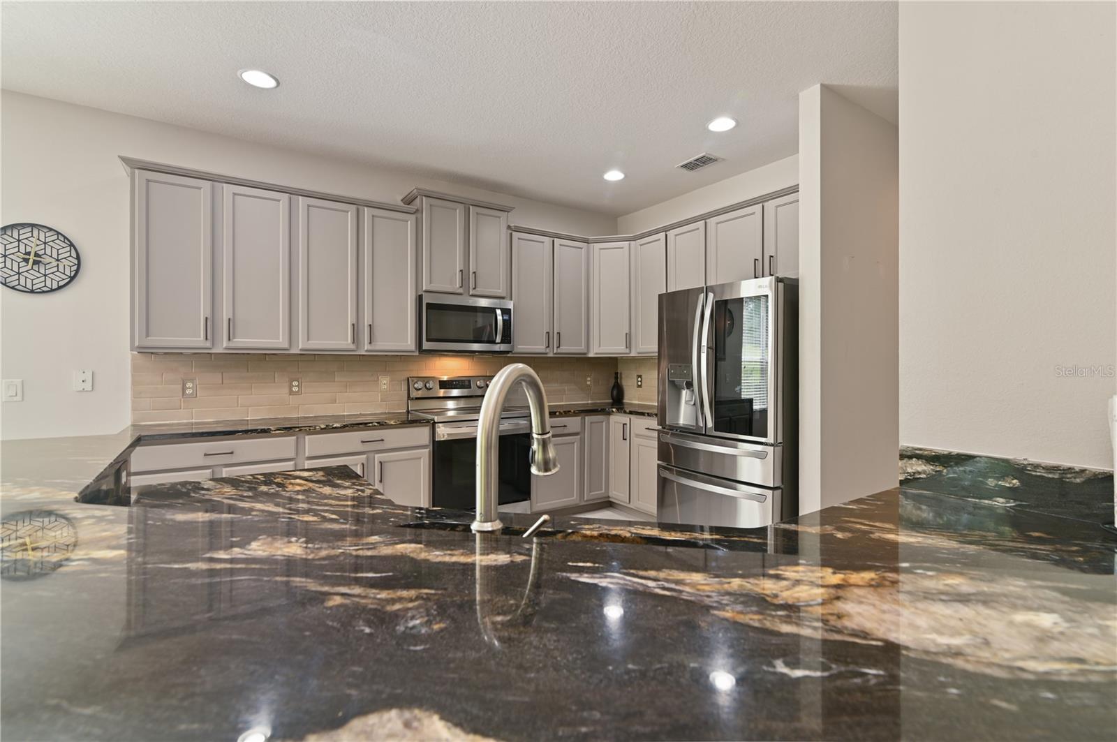 ROCK SPRINGS RIDGE PH VI-A - Residential