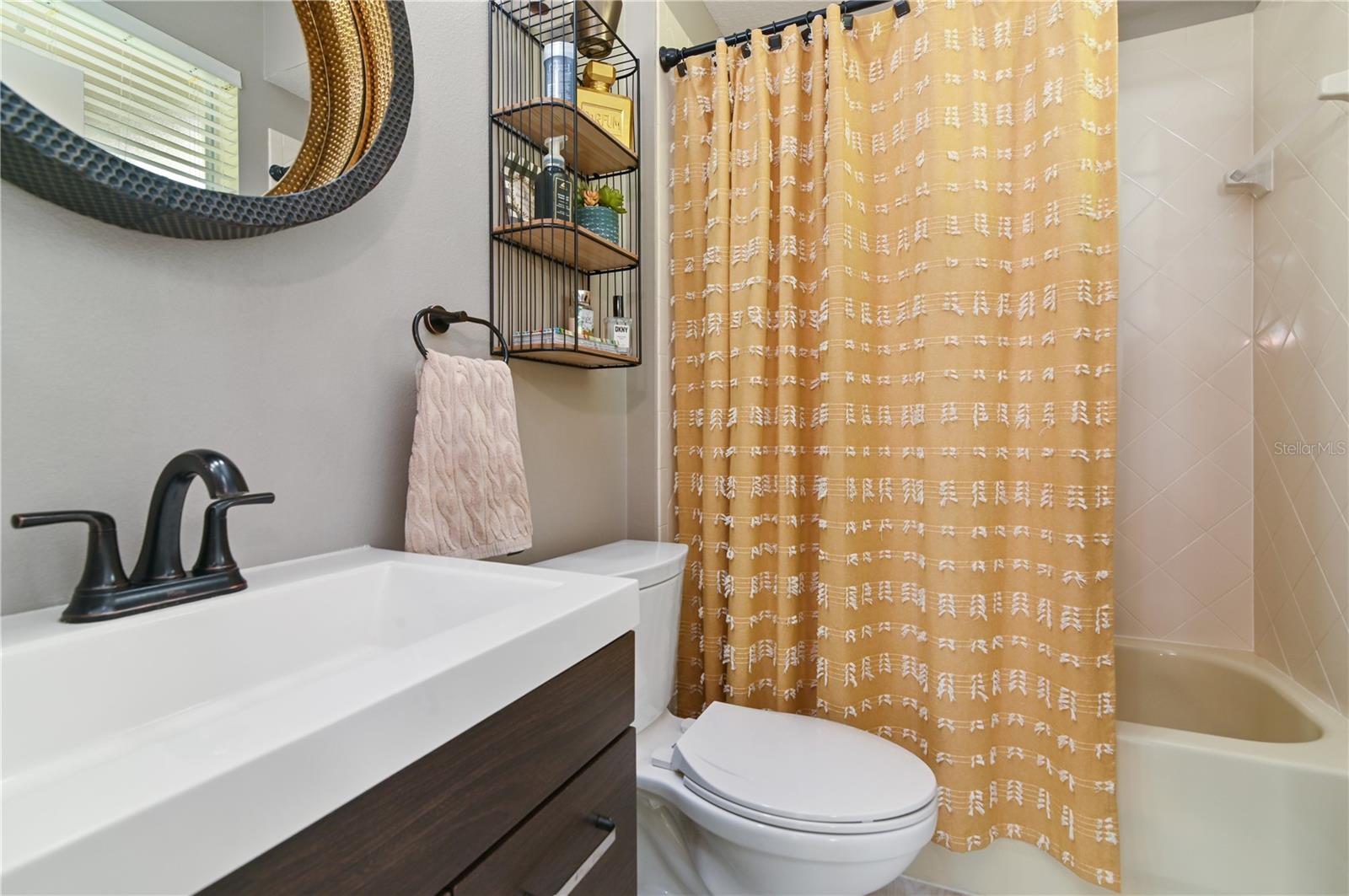 ROCK SPRINGS RIDGE PH VI-A - Residential