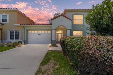 Photo of 1074 Avenida Sonoma, Lady Lake, FL 32159 (MLS # G5112559)