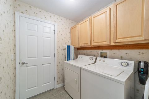 Tiny photo for 1074 Avenida Sonoma, Lady Lake, FL 32159 (MLS # G5112559)
