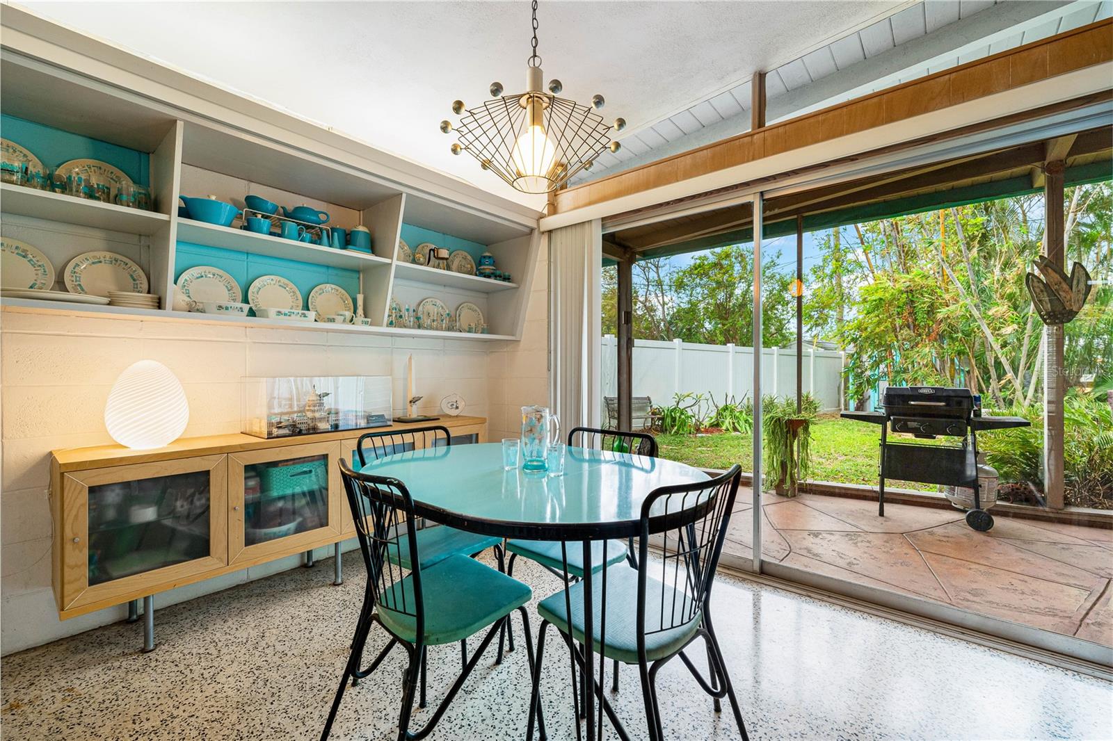 SOUTH GATE - Residential