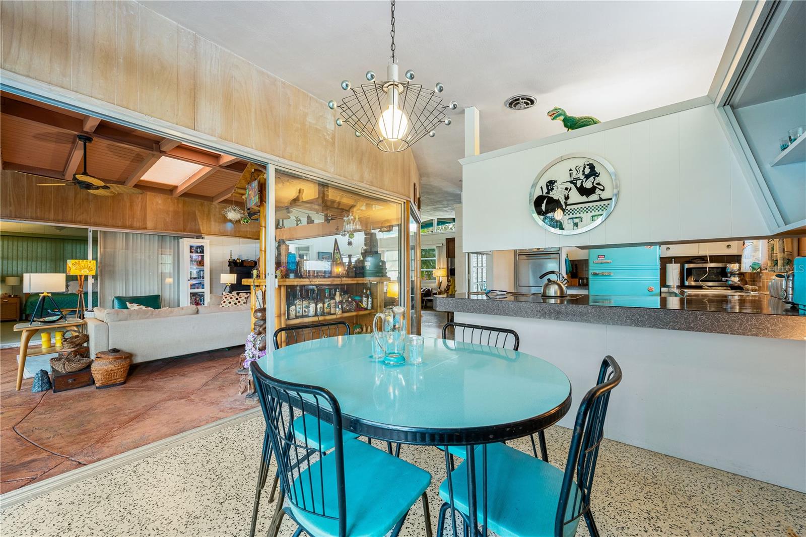 SOUTH GATE - Residential