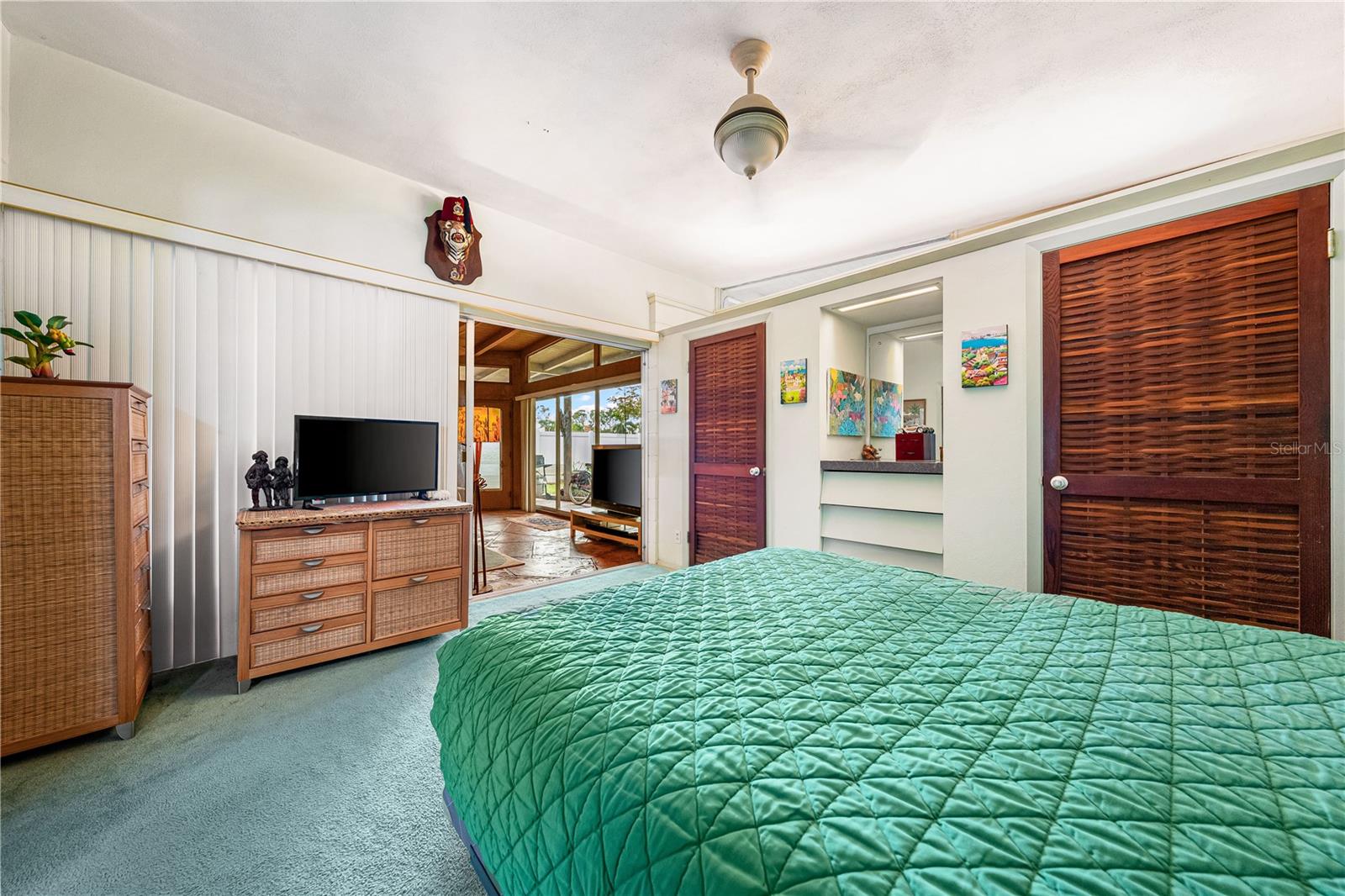 SOUTH GATE - Residential