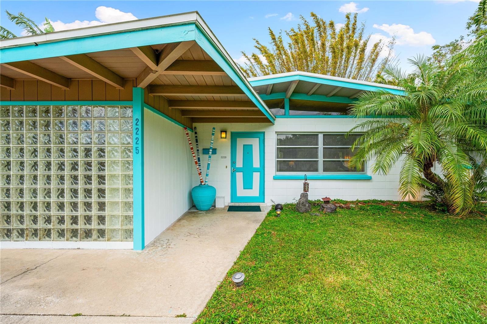 SOUTH GATE - Residential