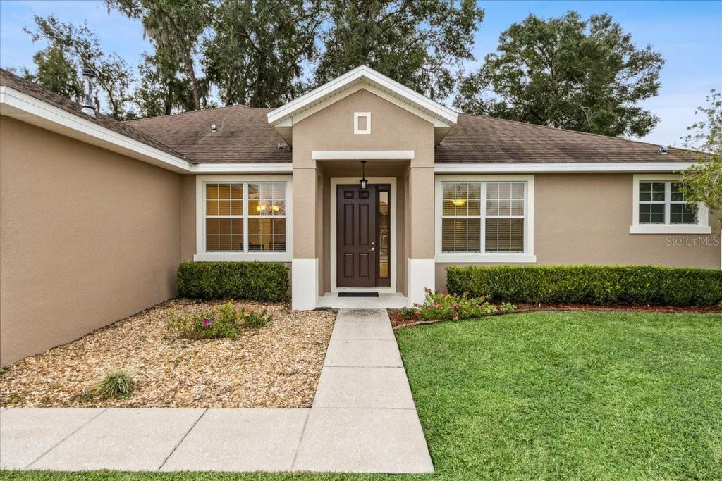 Photo of 516 Walking Fern Loop, Deland, FL 32720 (MLS # S5139953)