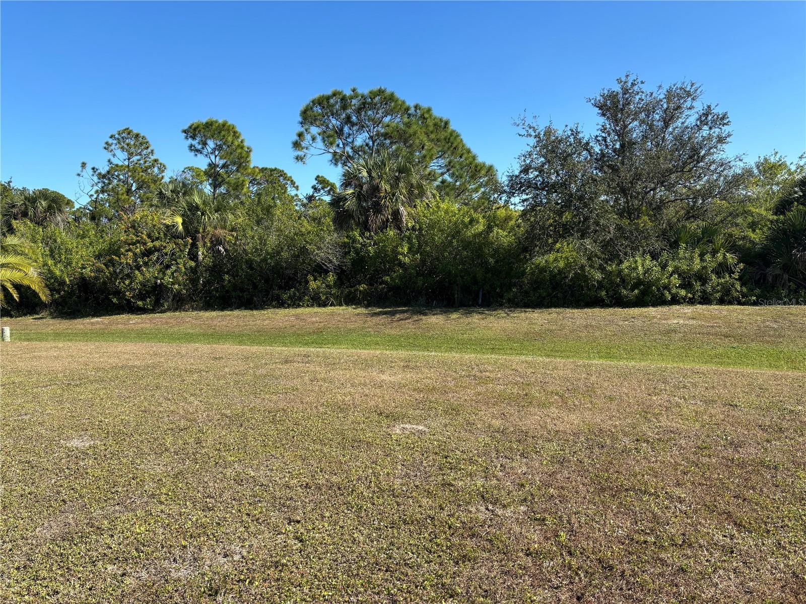 VILLAGE OF HOLIDAY LAKE - Land