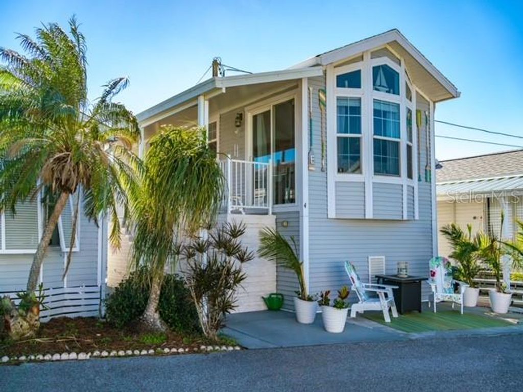 Photo of 4 BASIN STREET, PALMETTO, FL 34221 (MLS # A4566103)