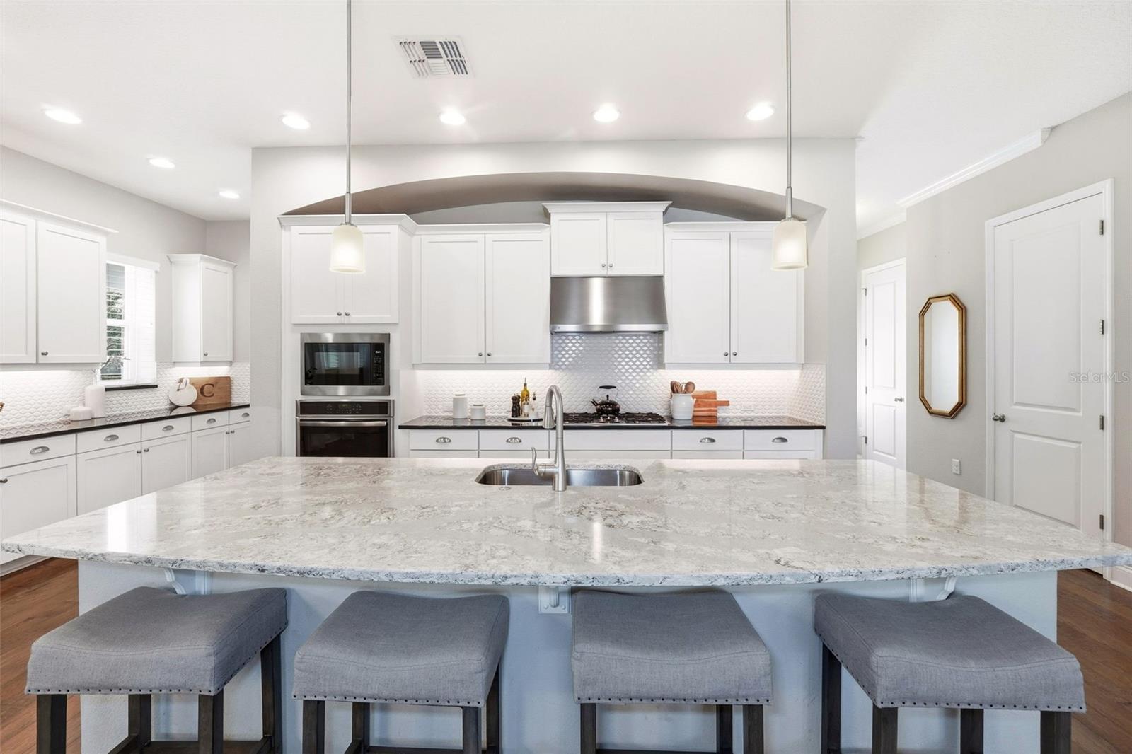 OAKLAND PARKA - Residential