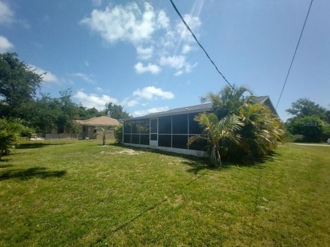 A home in PORT CHARLOTTE