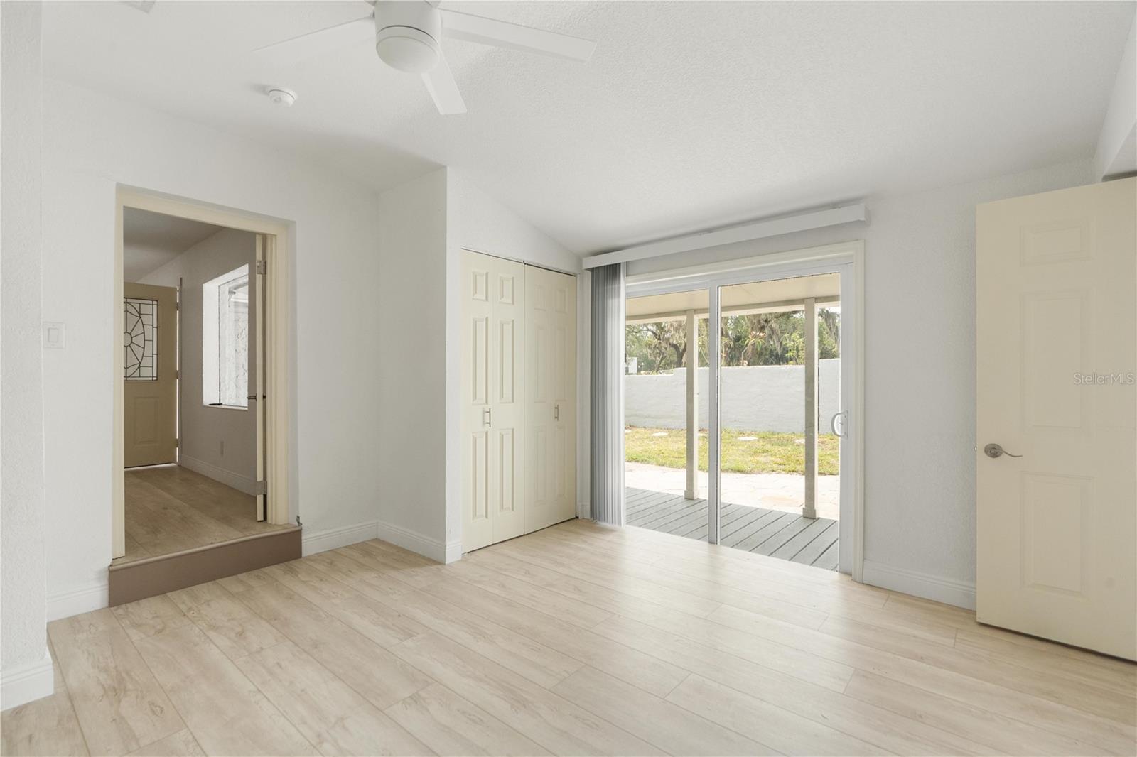SEMINOLE POINT - Residential