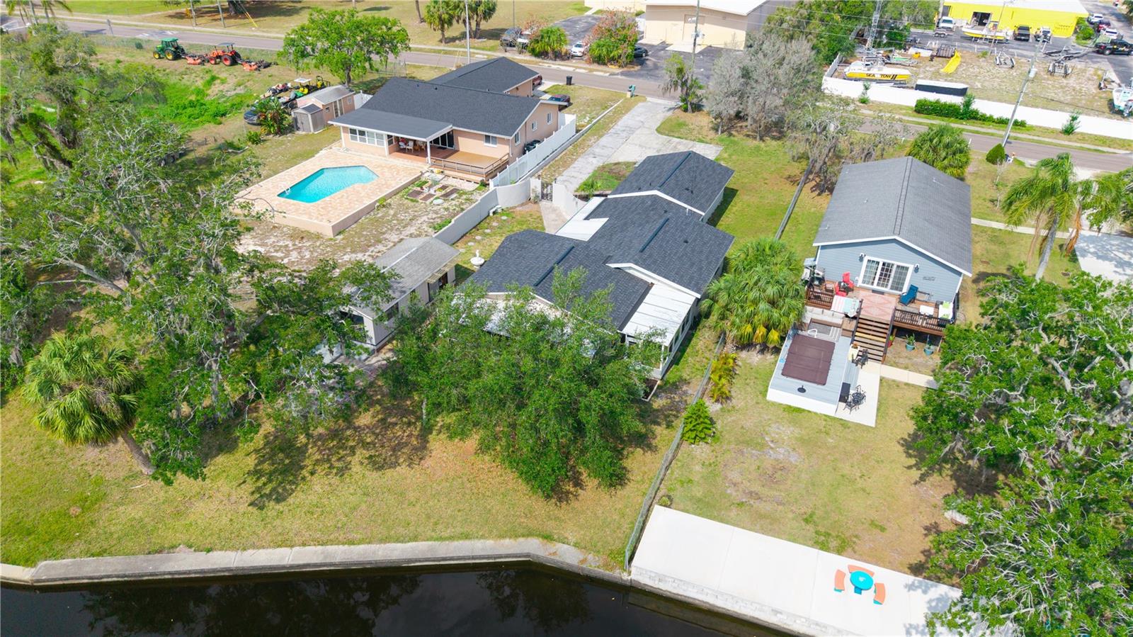 SEMINOLE POINT - Residential