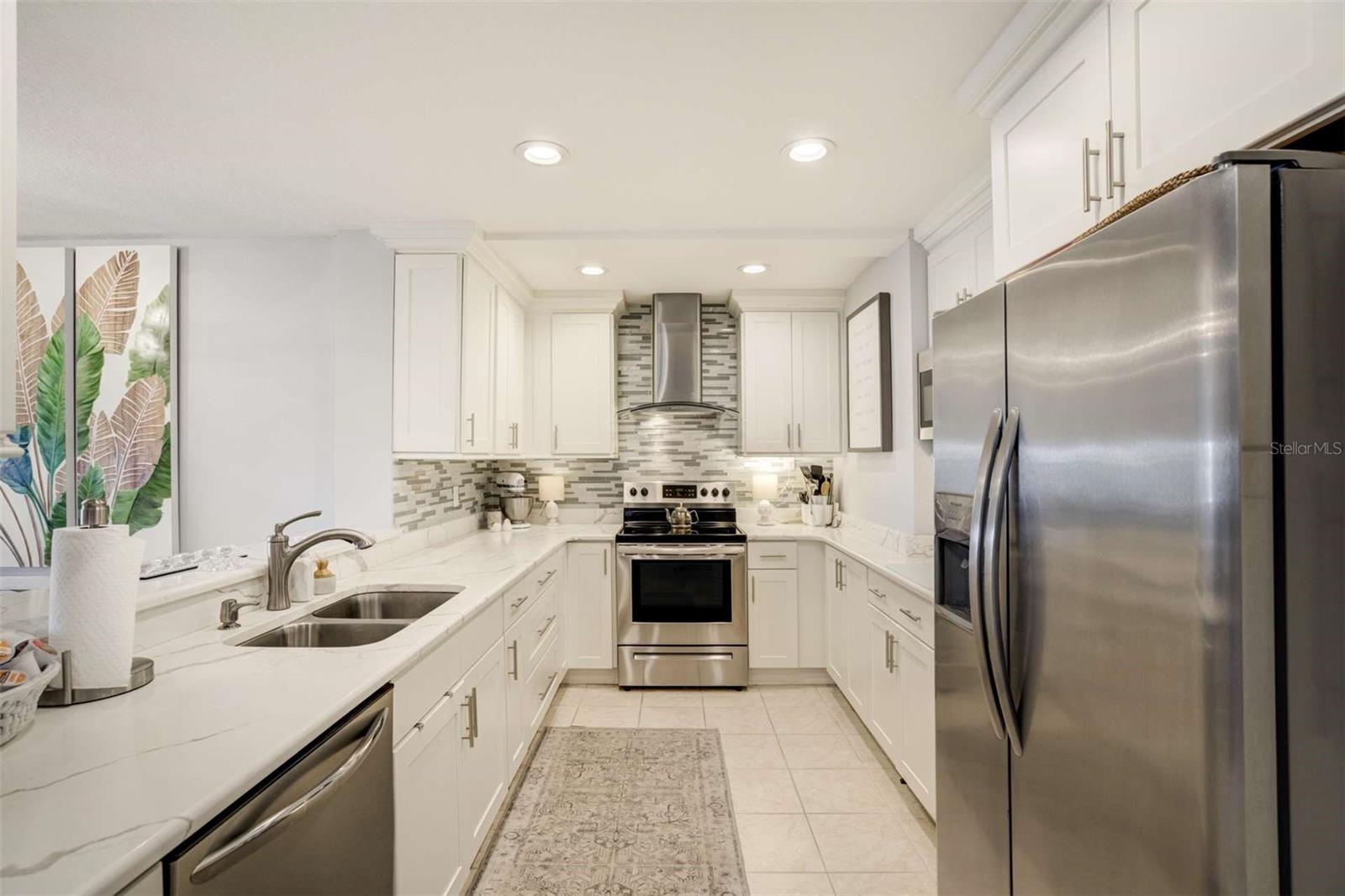 100 BLUFF VIEW DRIVE 405A