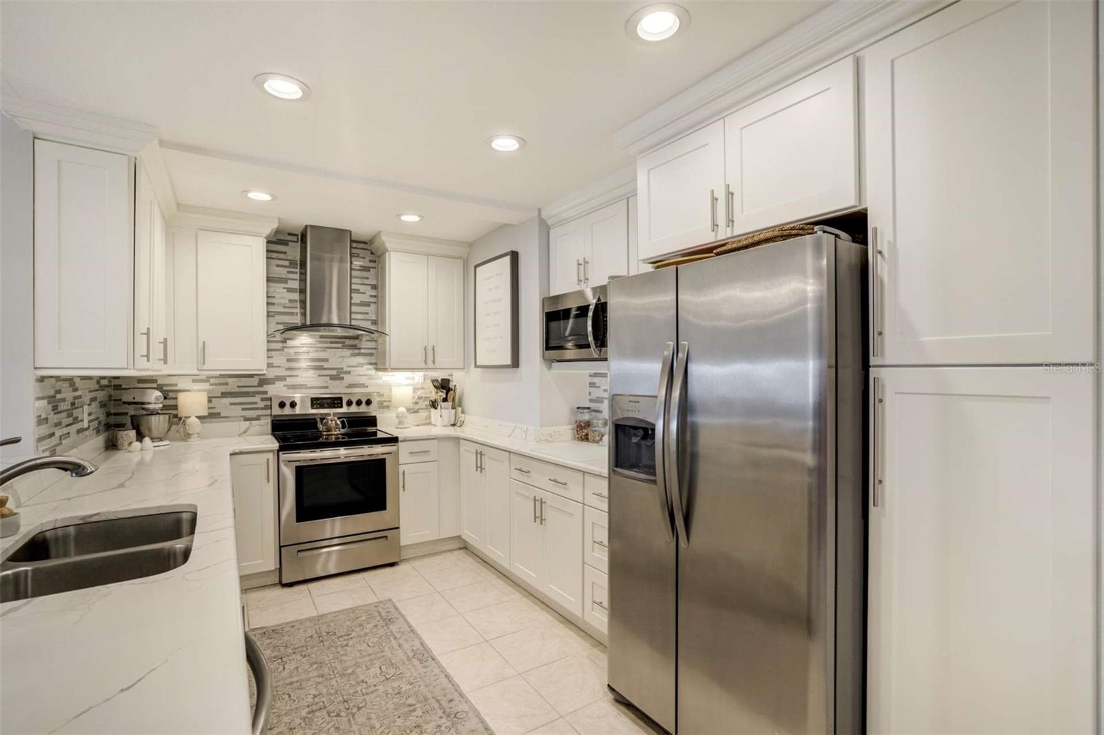 100 BLUFF VIEW DRIVE 405A