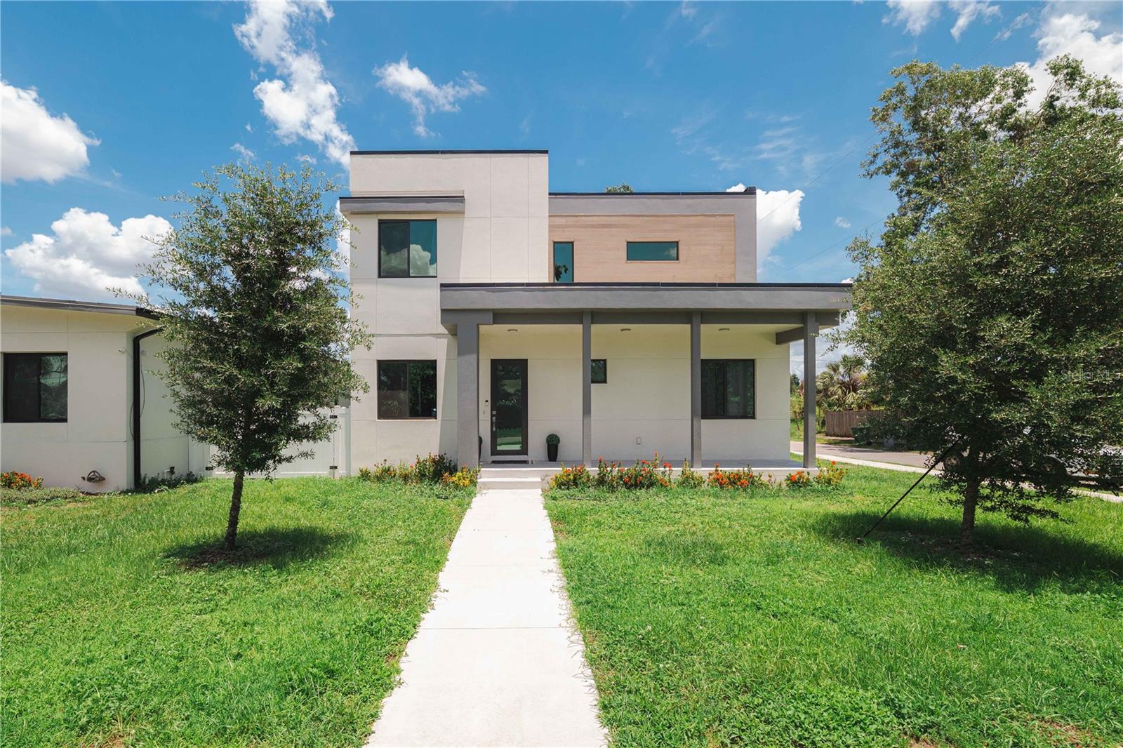 Modern Living in Seminole Heights!
Welcome to this stunning new construction home built in 2023, offering a perfect blend of modern design and functionality in the heart of Tampa. With 4 spacious bedrooms, 3 full bathrooms, and over 2,300 sq. ft. of living space, this residence was designed for comfort and style.
Step inside and enjoy an open-concept layout featuring high ceilings, sleek finishes, and abundant natural light. The chef’s kitchen boasts quartz countertops, stainless steel appliances, and a large island ideal for entertaining. Upstairs, the private owner’s suite includes a walk-in closet and a spa-inspired bathroom with dual vanities and a glass-enclosed shower.
Located on a corner lot in Irvinton Heights, this property offers curb appeal with modern architecture, a landscaped yard, and a covered front porch perfect for relaxing evenings. Just minutes from Downtown Tampa, Armature Works, and major highways, you’ll enjoy both convenience and lifestyle.
Key Features:
Built in 2023
4 Bedrooms | 3 Bathrooms | 2-Car Garage
2,343 sq. ft. heated / 3,064 sq. ft. total
Modern kitchen with quartz countertops & stainless steel appliances
Prime location near shops, dining, and schools
Flood zone X – no flood insurance required
Currently leased until 11/30/2025 – Excellent investment opportunity!
Giving you a blank canvas to create your dream space.
Don’t miss the opportunity to own a contemporary masterpiece in one of Tampa’s most desirable areas!
