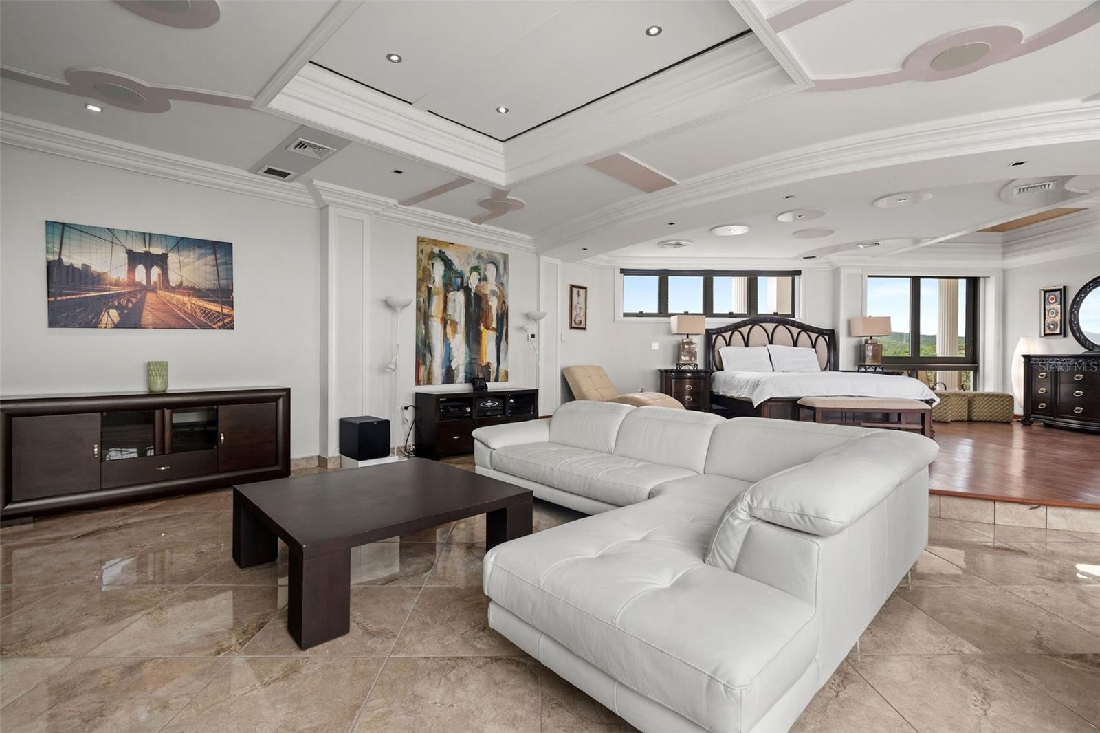 PASEO PUESTA DEL SOL - Residential