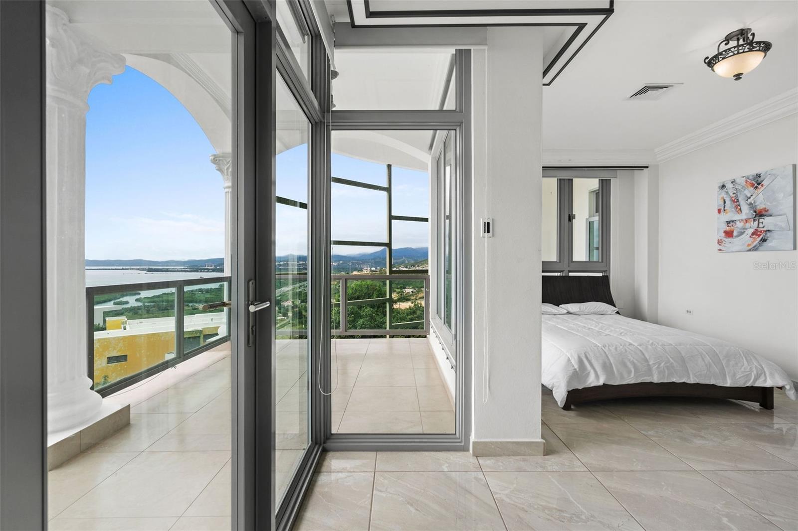 PASEO PUESTA DEL SOL - Residential