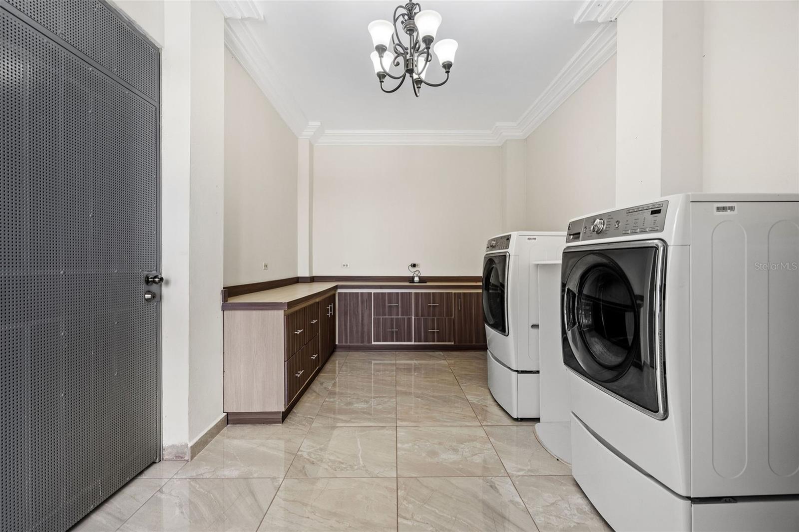 PASEO PUESTA DEL SOL - Residential