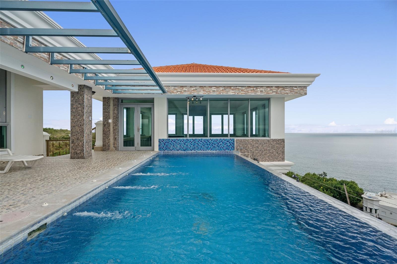 PASEO PUESTA DEL SOL - Residential