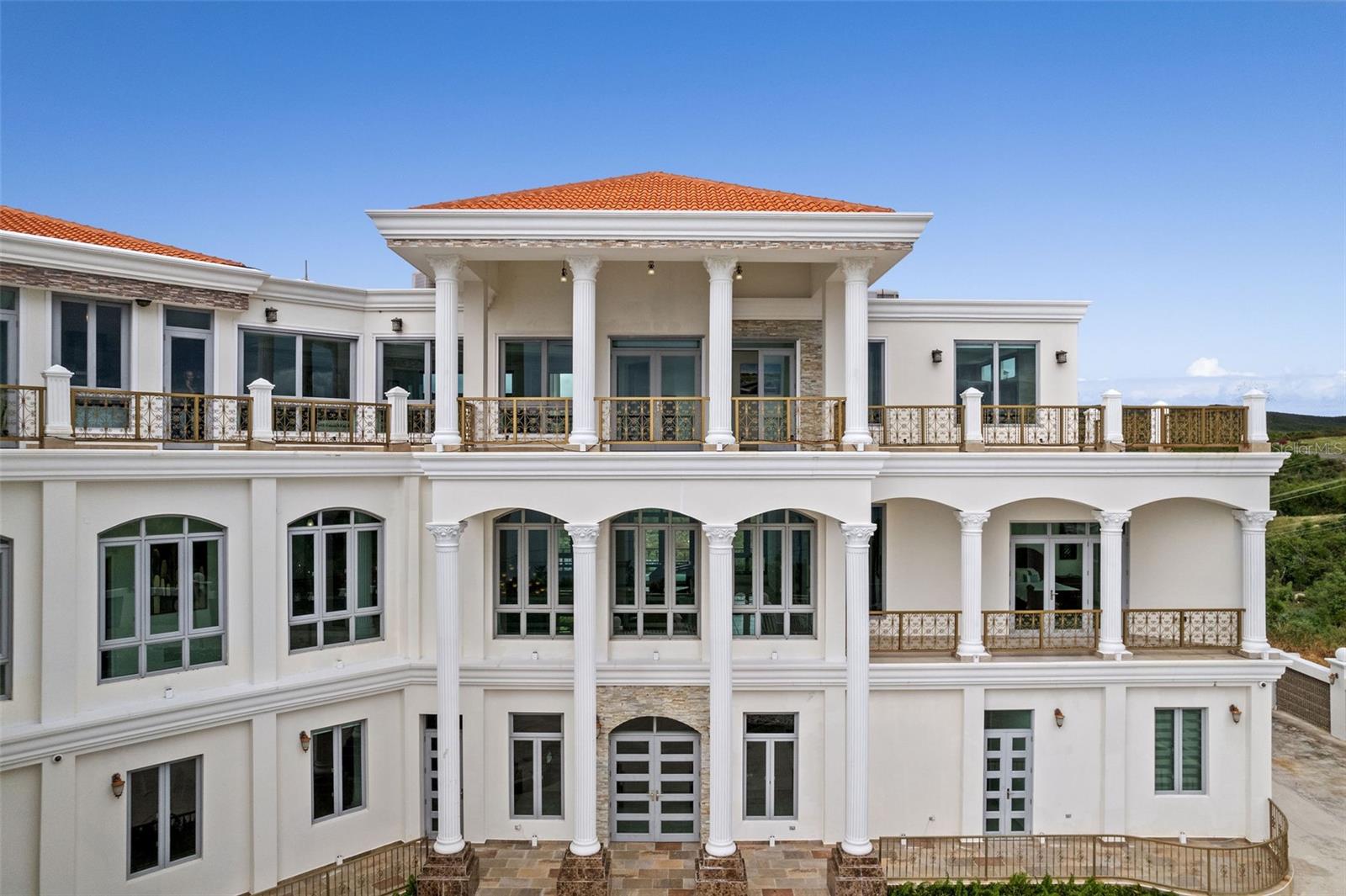 PASEO PUESTA DEL SOL - Residential