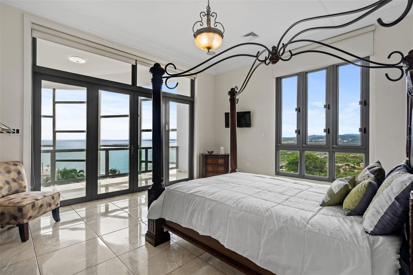 PASEO PUESTA DEL SOL - Residential