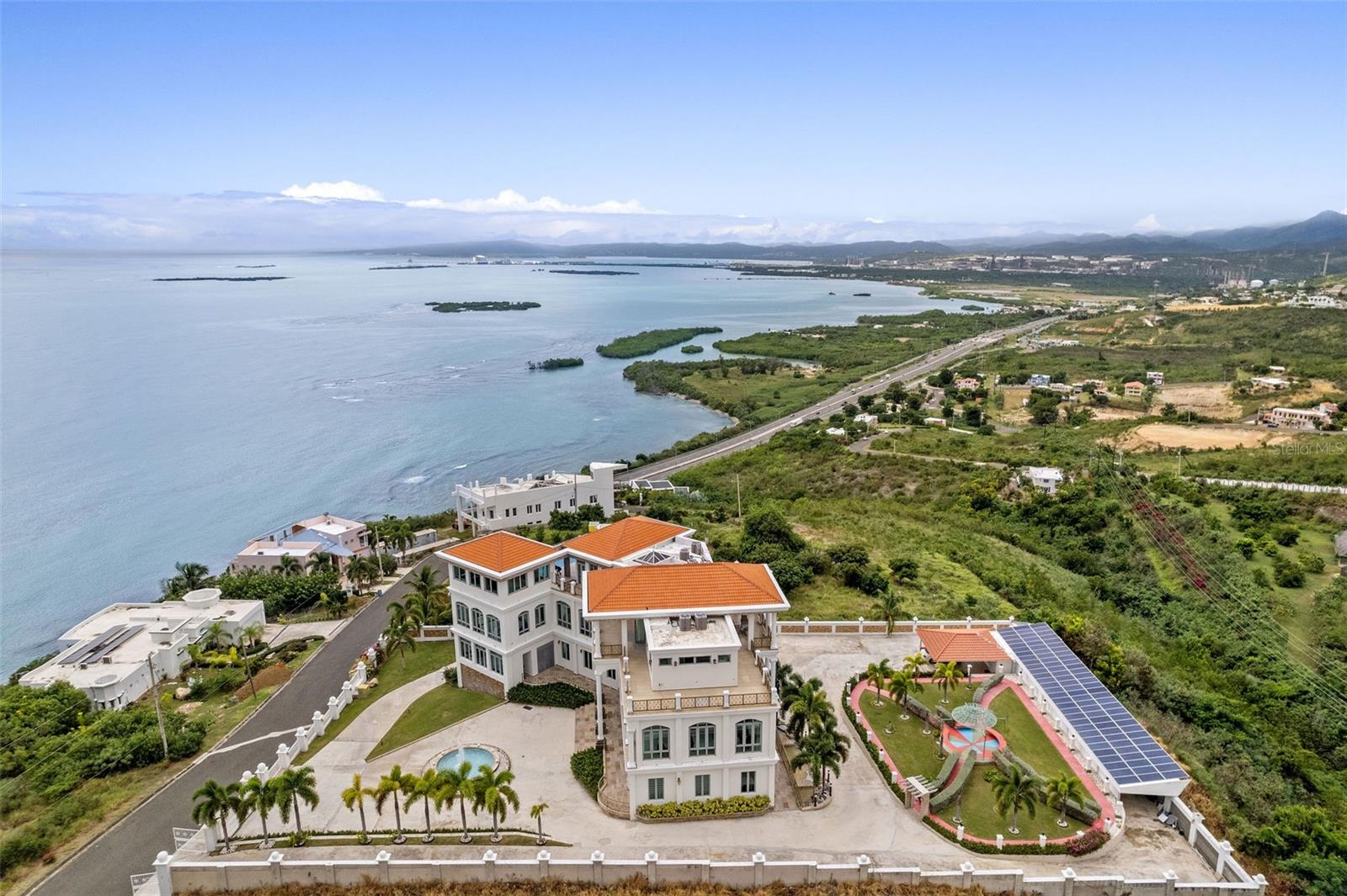 PASEO PUESTA DEL SOL - Residential