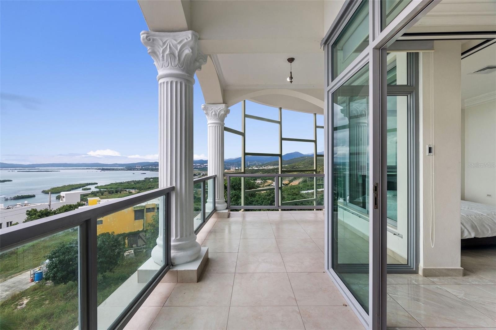 PASEO PUESTA DEL SOL - Residential