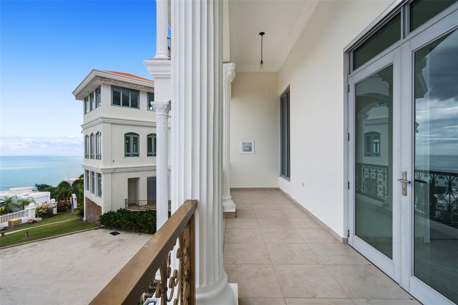 PASEO PUESTA DEL SOL - Residential