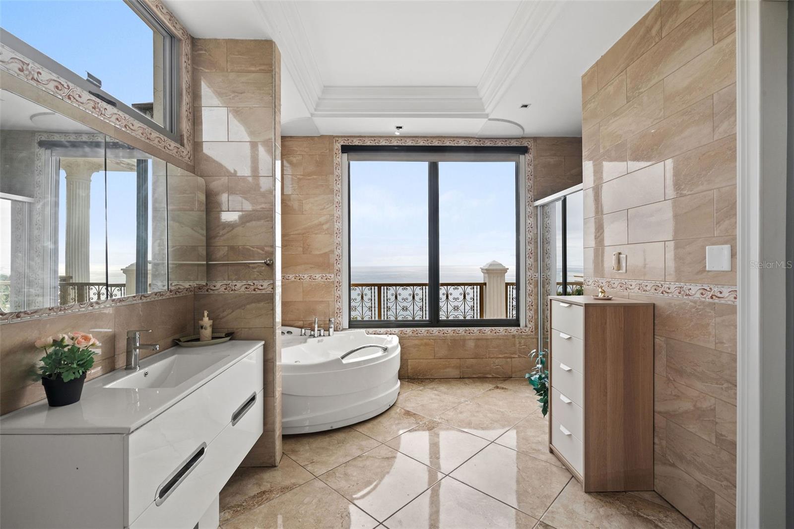 PASEO PUESTA DEL SOL - Residential