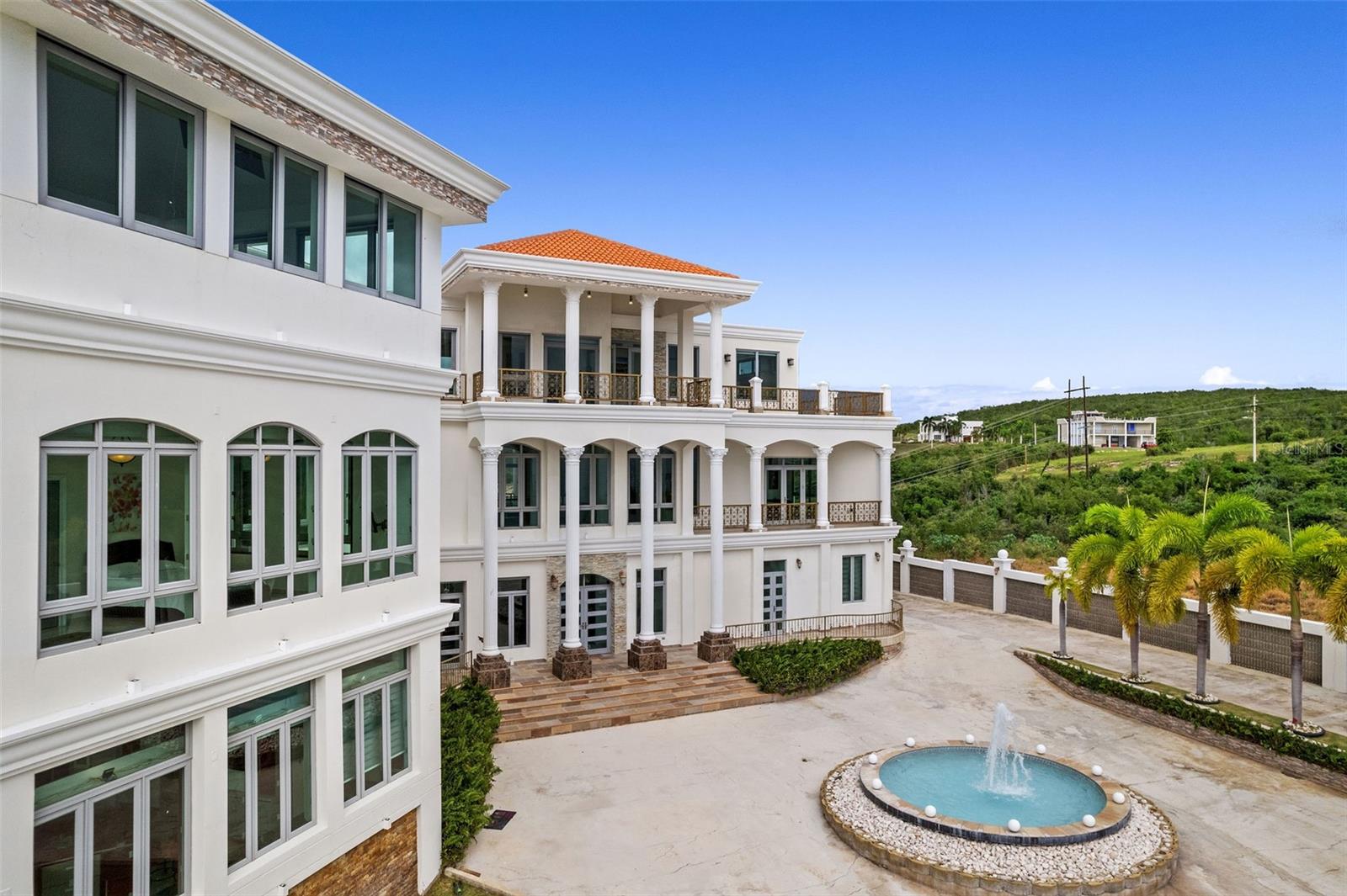 PASEO PUESTA DEL SOL - Residential