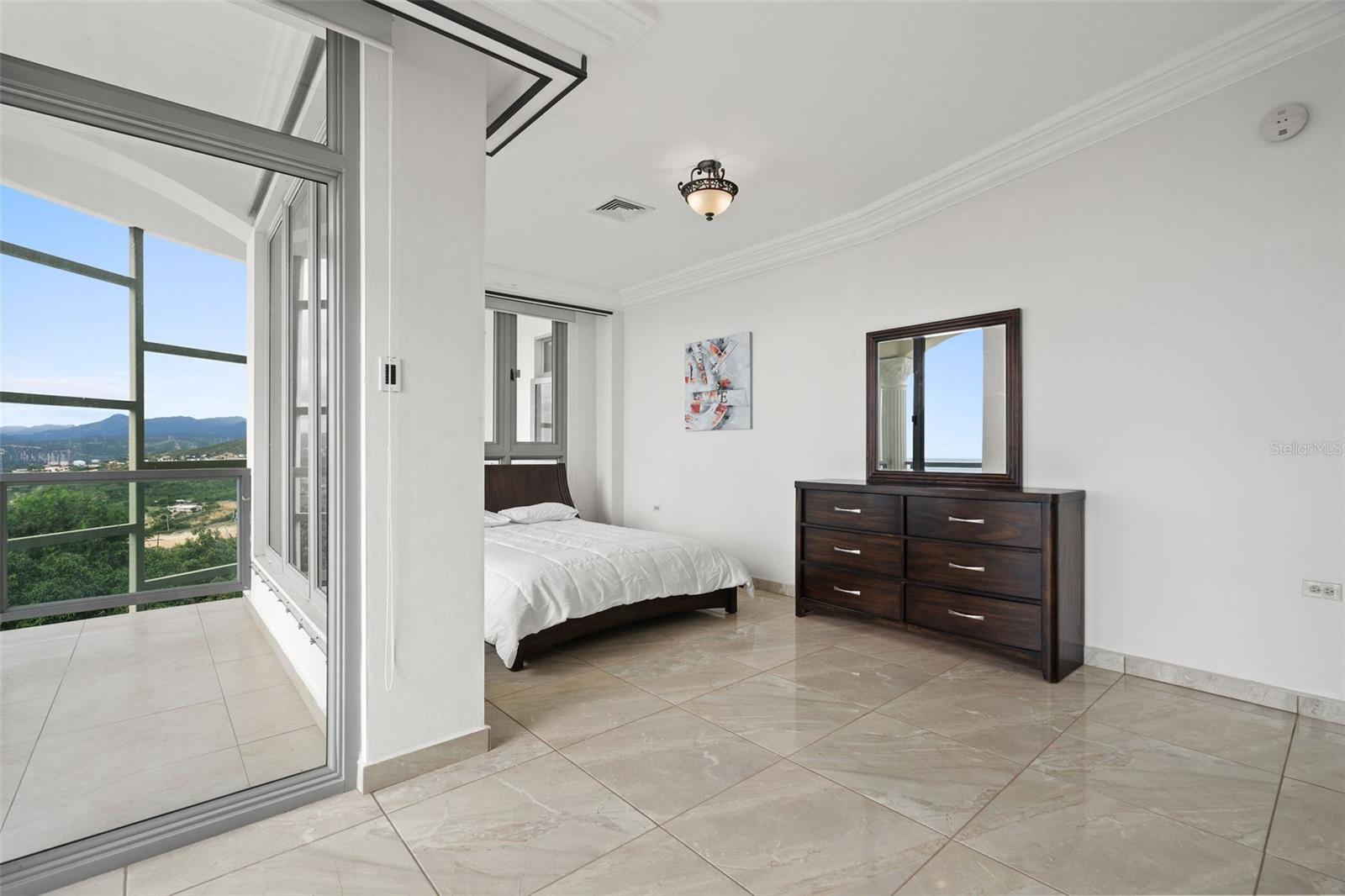 PASEO PUESTA DEL SOL - Residential