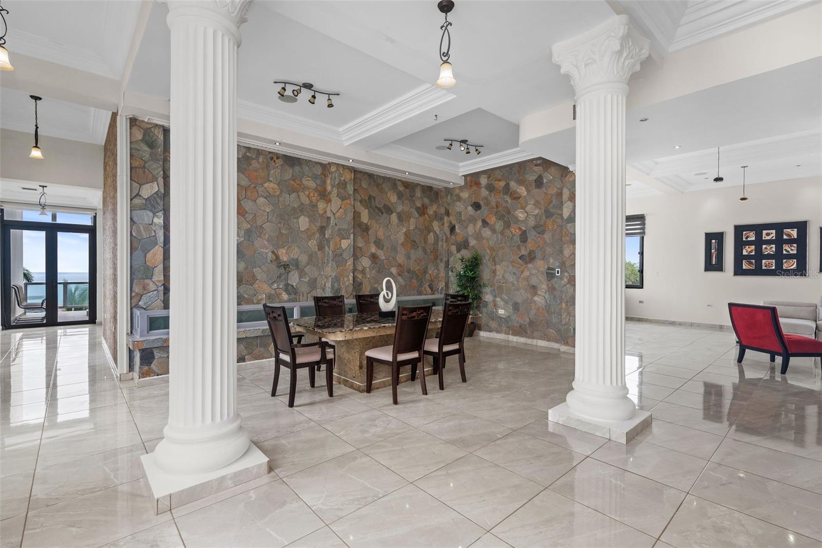 PASEO PUESTA DEL SOL - Residential