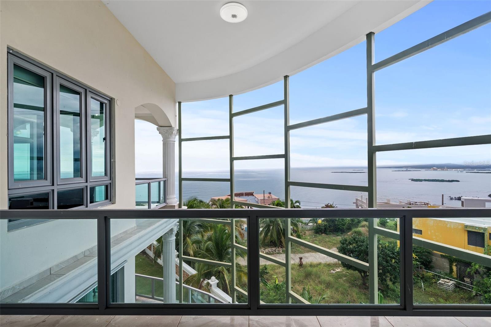 PASEO PUESTA DEL SOL - Residential