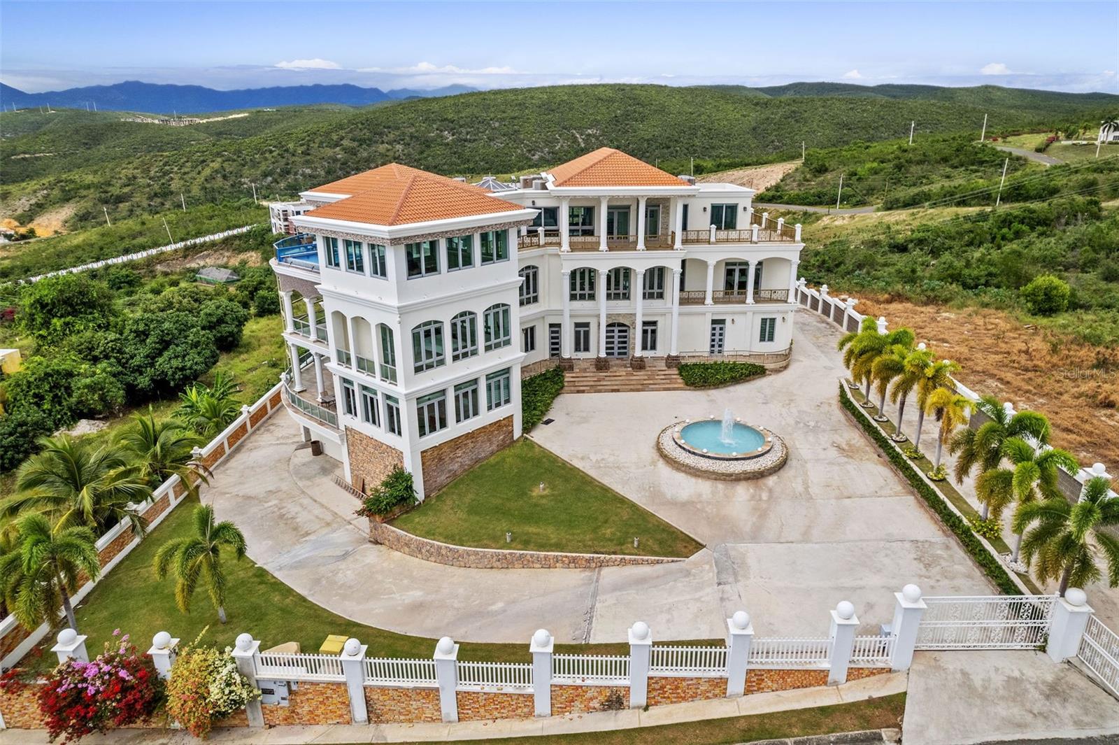 PASEO PUESTA DEL SOL - Residential