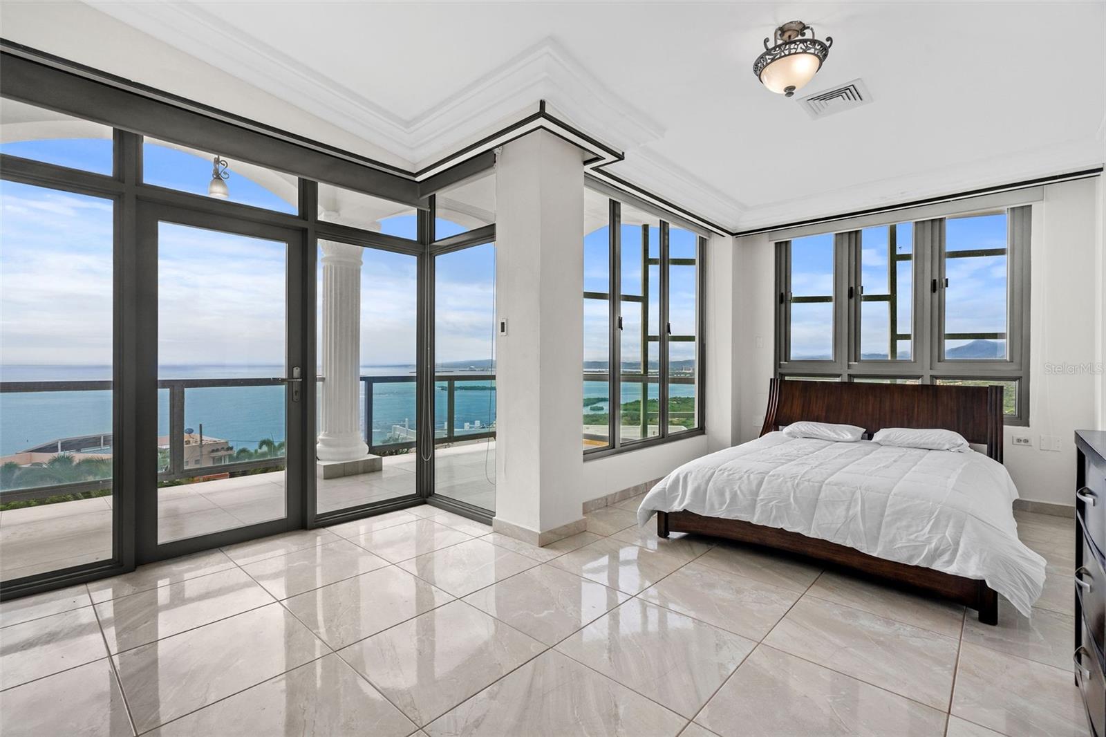 PASEO PUESTA DEL SOL - Residential