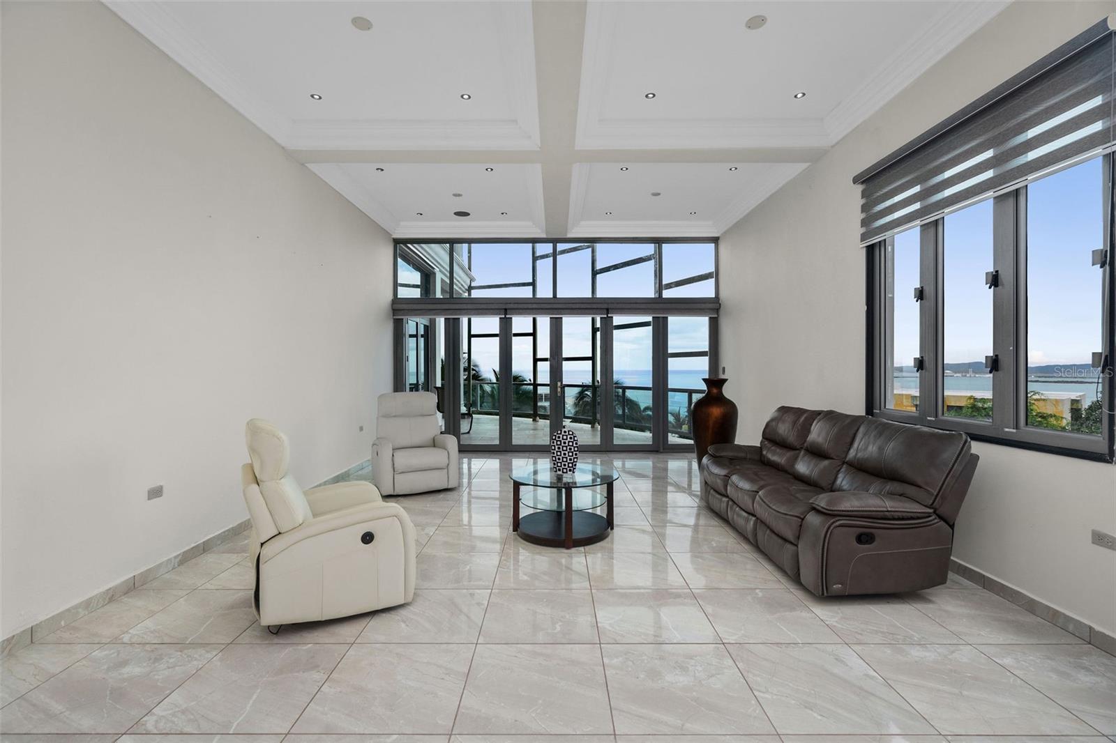 PASEO PUESTA DEL SOL - Residential