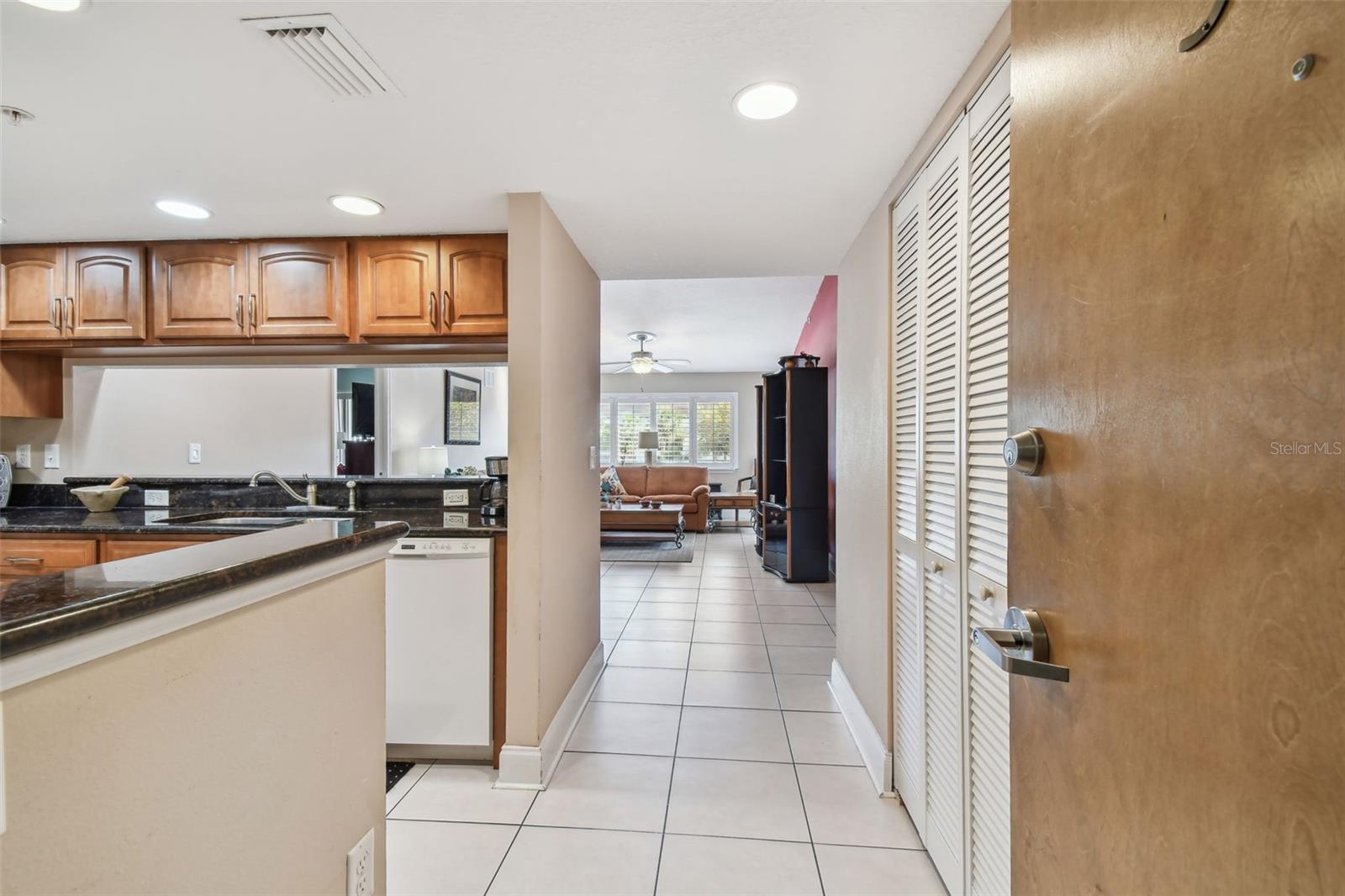 2595 COUNTRYSIDE BOULEVARD 8-305