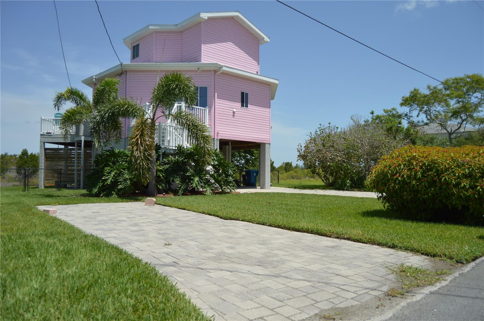 HERNANDO BEACH - Residential