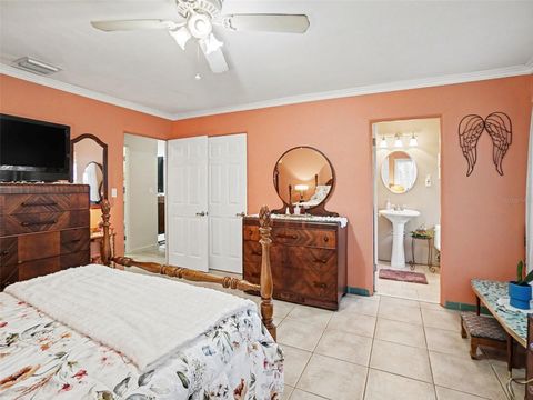Tiny photo for 975 Fairview Avenue, Mount Dora, FL 32757 (MLS # O6386535)