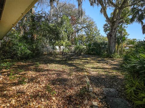 Tiny photo for 975 Fairview Avenue, Mount Dora, FL 32757 (MLS # O6386535)