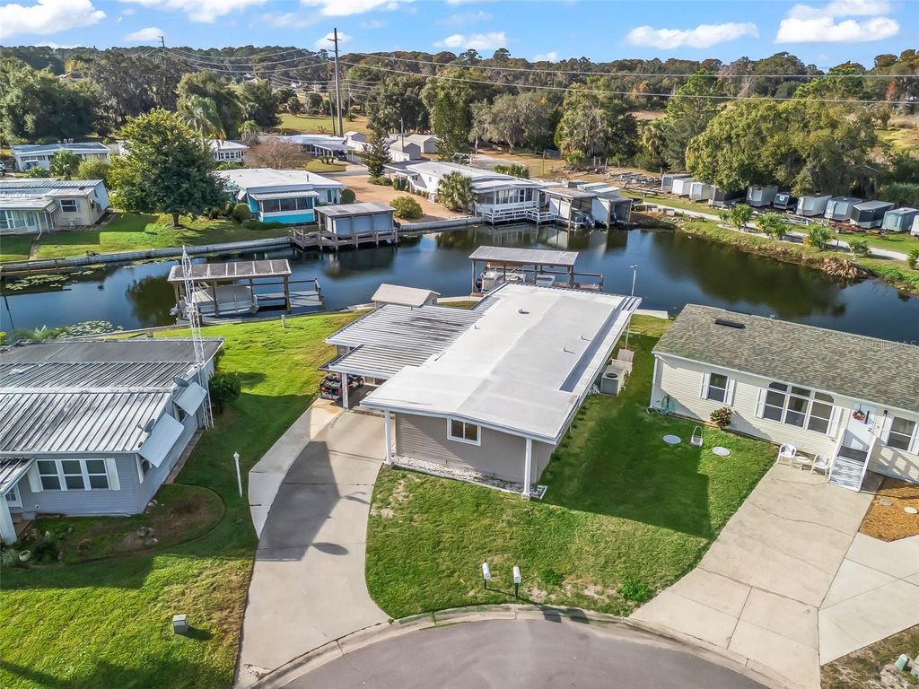 Photo of 11506 Johnson Circle, Tavares, FL 32778 (MLS # G5105745)