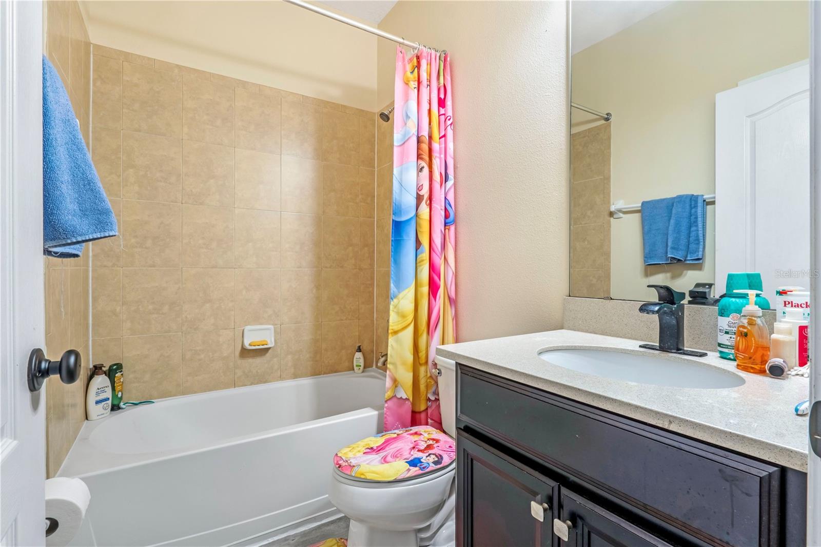 OASIS COVE II/LAKESIDE VILLAGE III - Residential