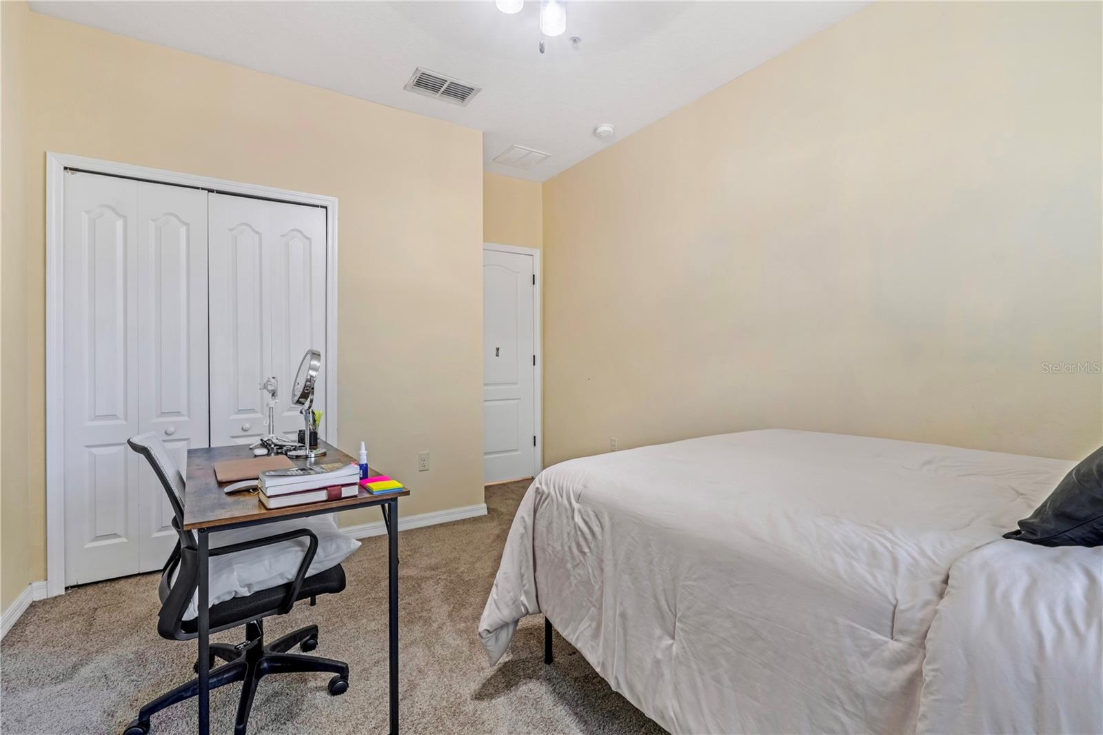 OASIS COVE II/LAKESIDE VILLAGE III - Residential