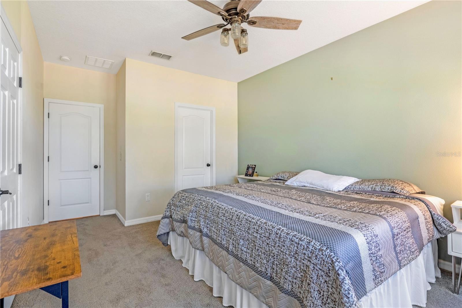 OASIS COVE II/LAKESIDE VILLAGE III - Residential